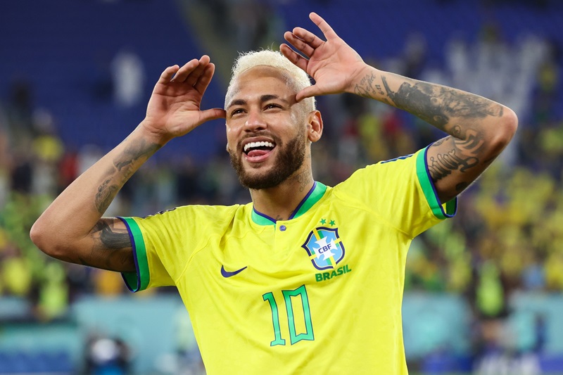 Neymar Jr., ngôi sao người Brazil gây ấn tượng với nụ cười tỏa nắng